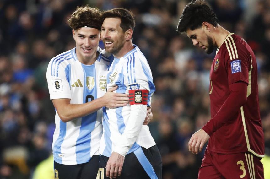 Argentina goleoacute 3-0 a Venezuela en la noche del 10
