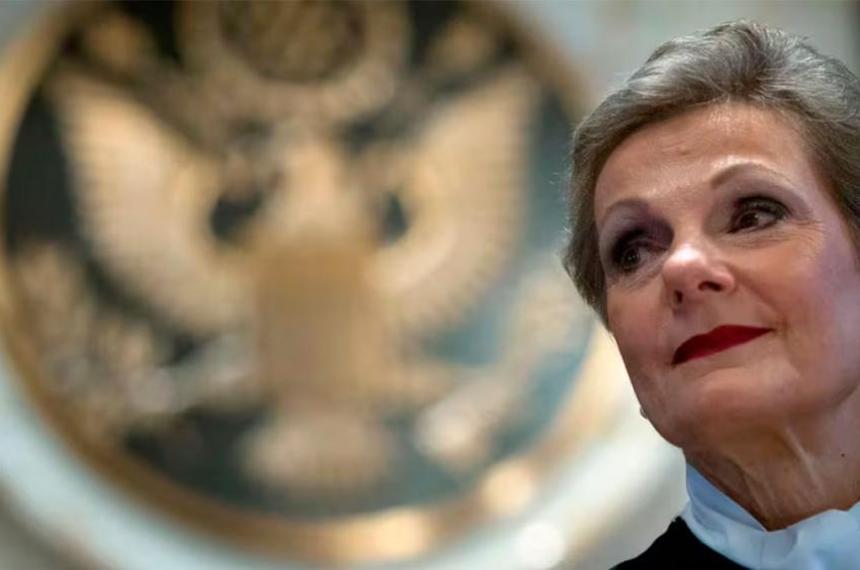 Fondo buitre pide quedarse con acciones de Aeroliacuteneas y Banco Nacioacuten por un fallo de US95 millones