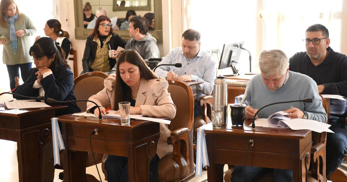Vuelve a aumentar el boleto del EMTU- se va a 1290