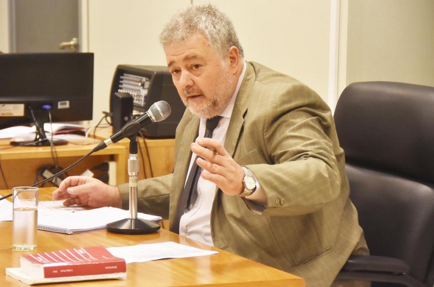 Un antildeo de prisioacuten en suspenso por agredir a su hijo de dos antildeos