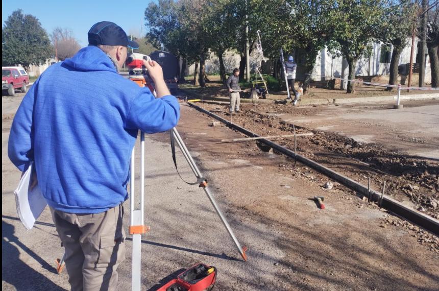 Reconstruyen badenes en distintos sectores de Ingeniero Luiggi