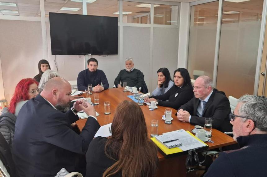 Estrellas Amarillas se reunioacute con funcionarios de Nacioacuten