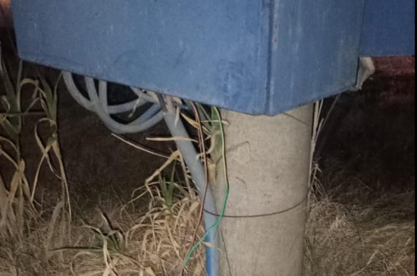 Desarticulan una conexioacuten clandestina de luz y detienen a cuatro personas