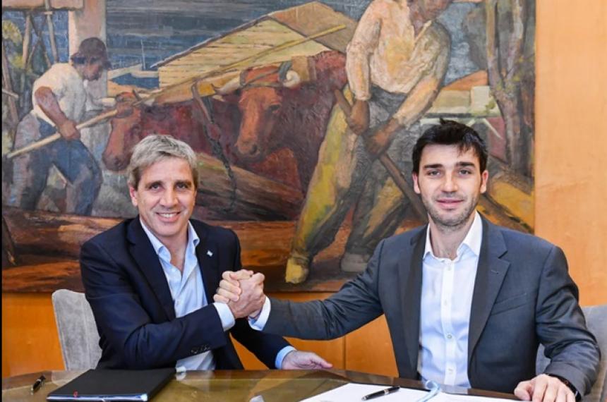 Caputo firmoacute convenios con Chubut y Tucumaacuten- recibiraacuten obras y viviendas