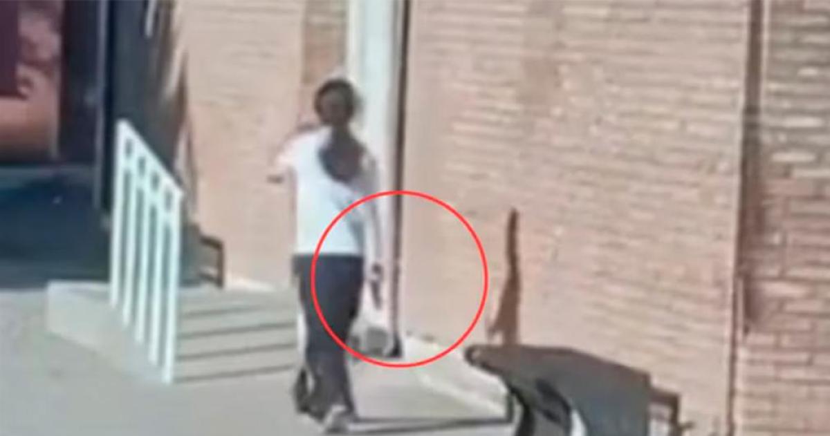 Mendoza- tras cinco horas de tensioacuten se entregoacute la adolescente atrincherada en una escuela