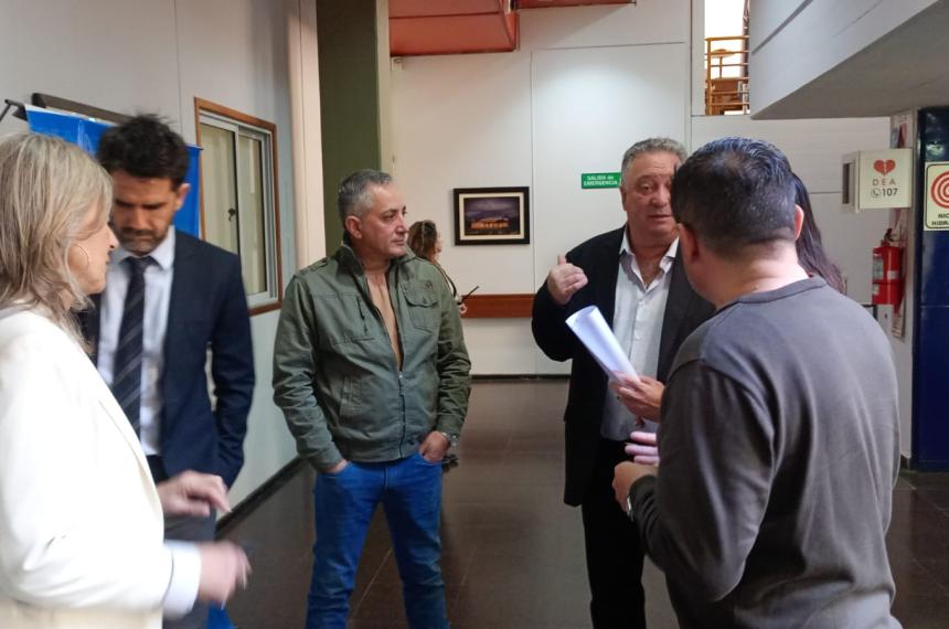 APEL reclama por un convenio colectivo propio