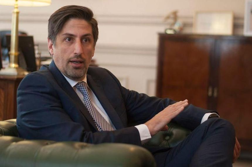 Trotta comparoacute el ajuste de Milei con la noche de los bastones largos