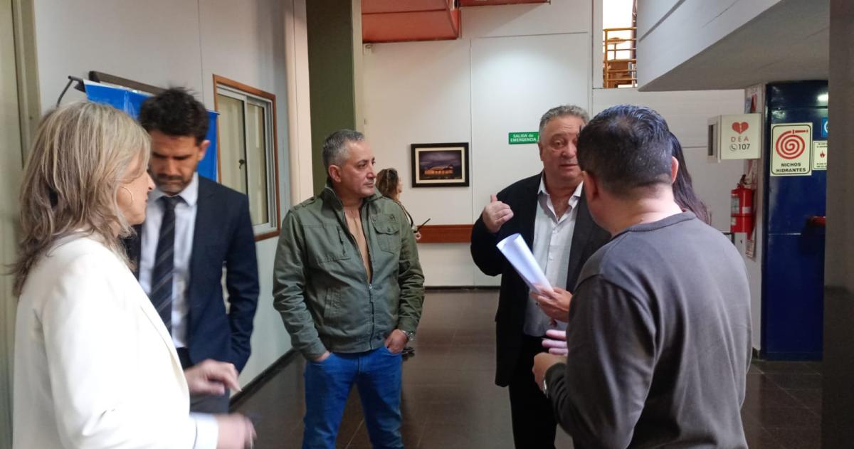 APEL reclama por un convenio colectivo propio