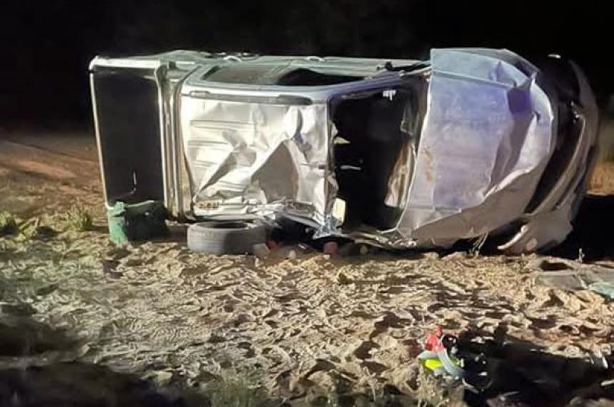 Una camioneta y un camioacuten chocaron sobre la Ruta 143