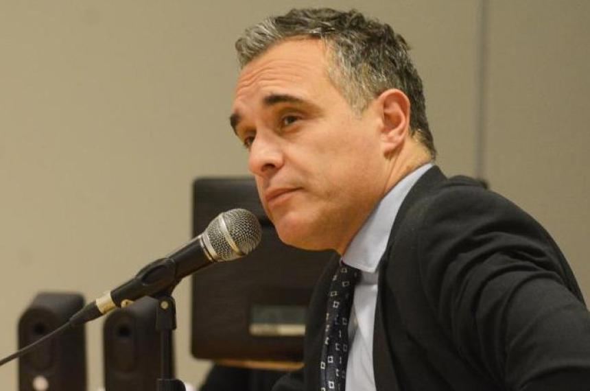 Prisioacuten efectiva para un hombre por violencia de geacutenero