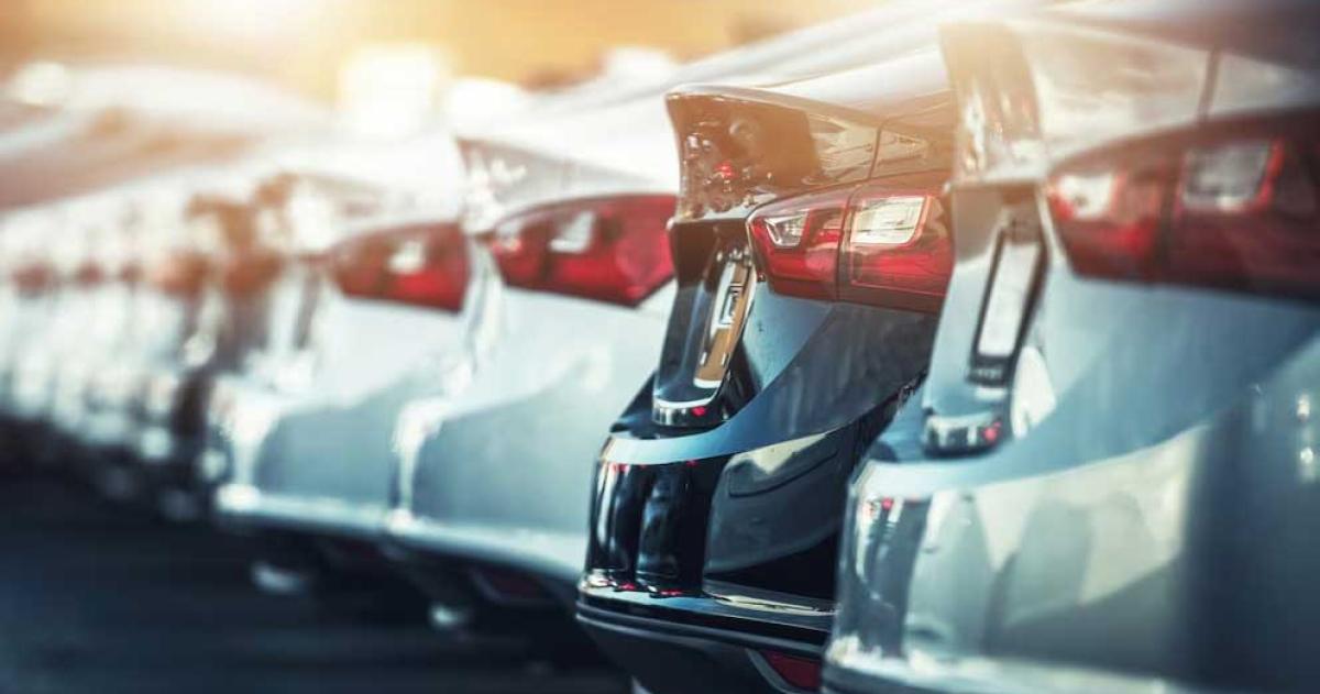 Los 10 autos maacutes vendidos en Argentina bajaron de precio en doacutelares en septiembre