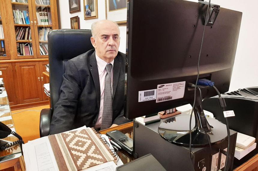 Para eliminar las ferias judiciales se necesitan consensos dijo Fernaacutendez Mendiacutea 