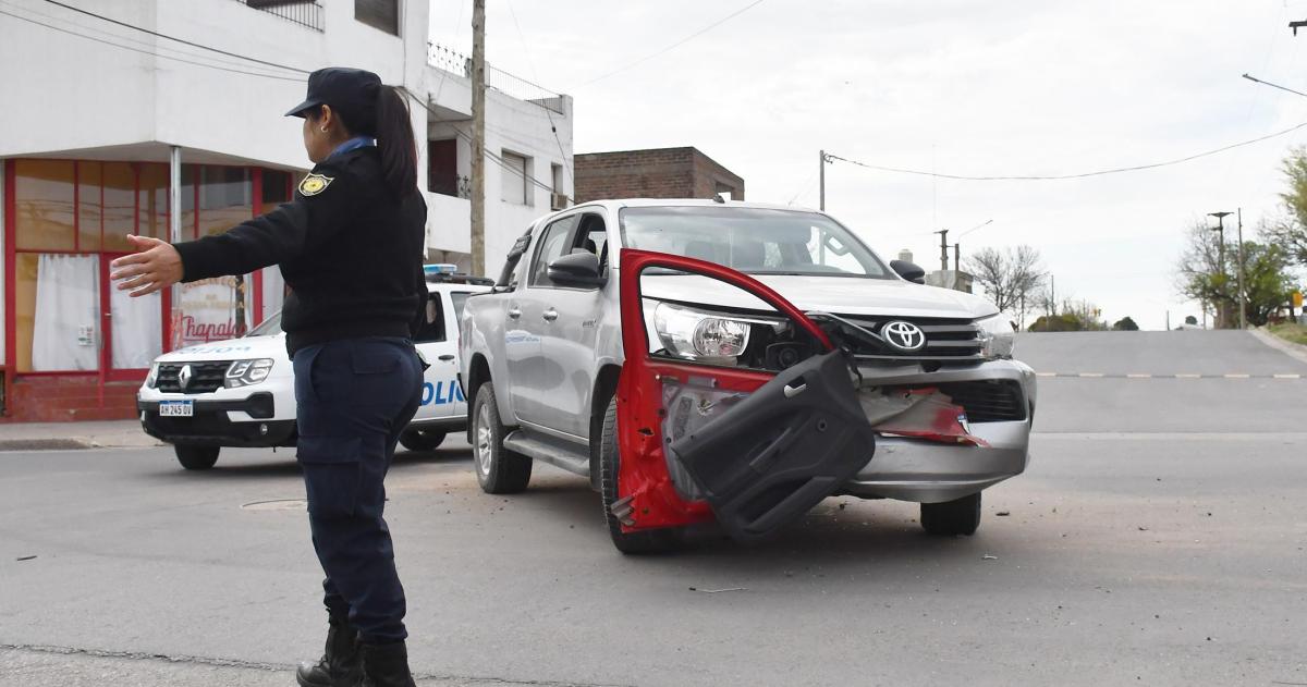 Violento choque en una esquina de Santa Rosa