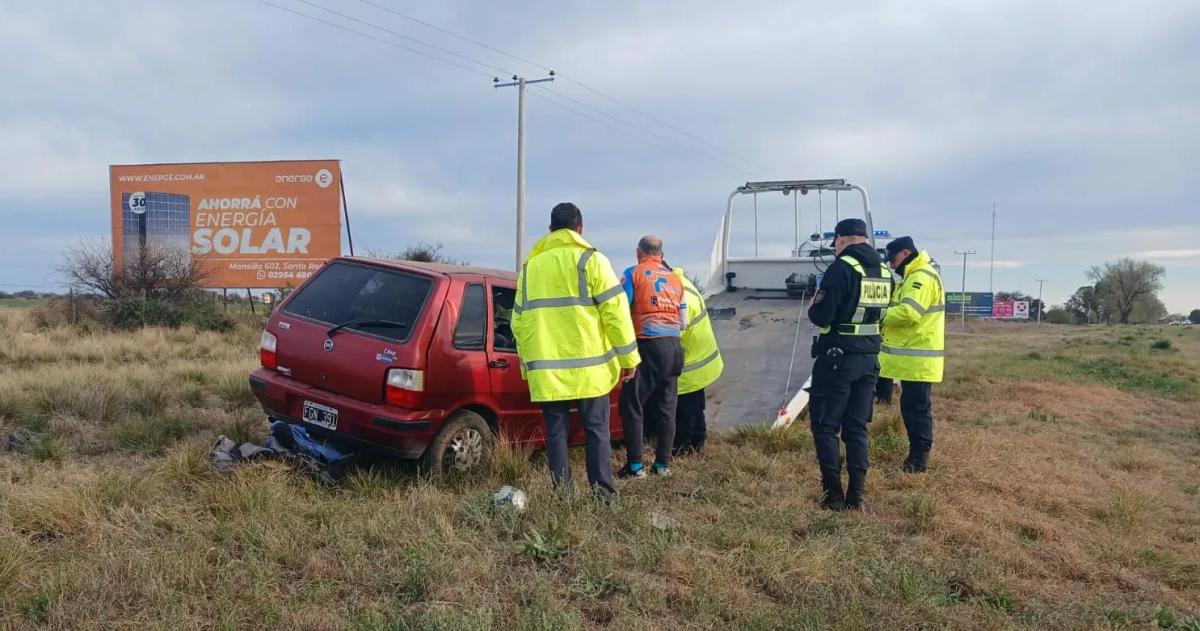 Siguen graves la mujer y el menor heridos en el siniestro vial