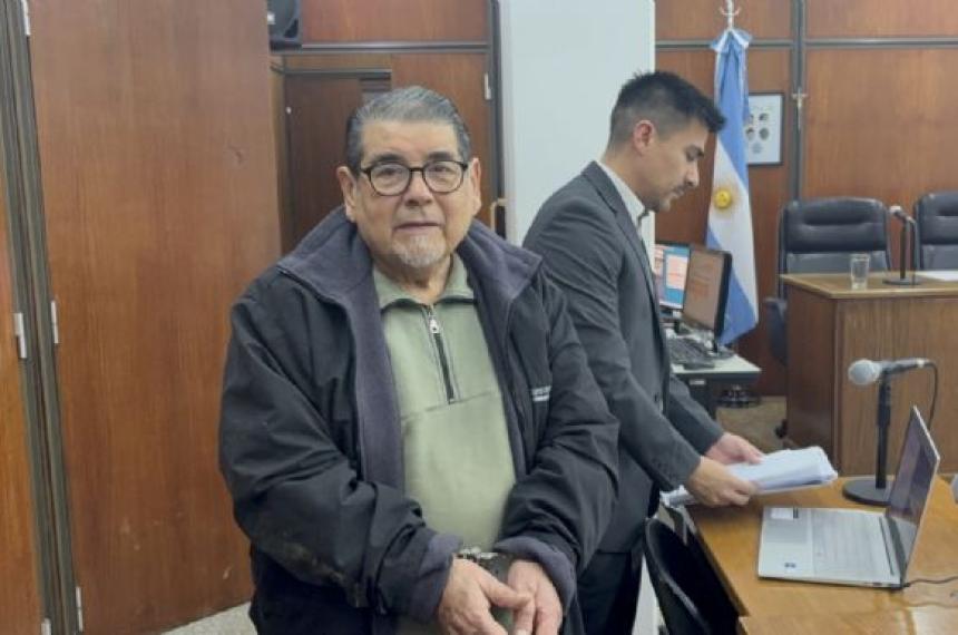 Carbonel dice que es un armado de una ex despechada