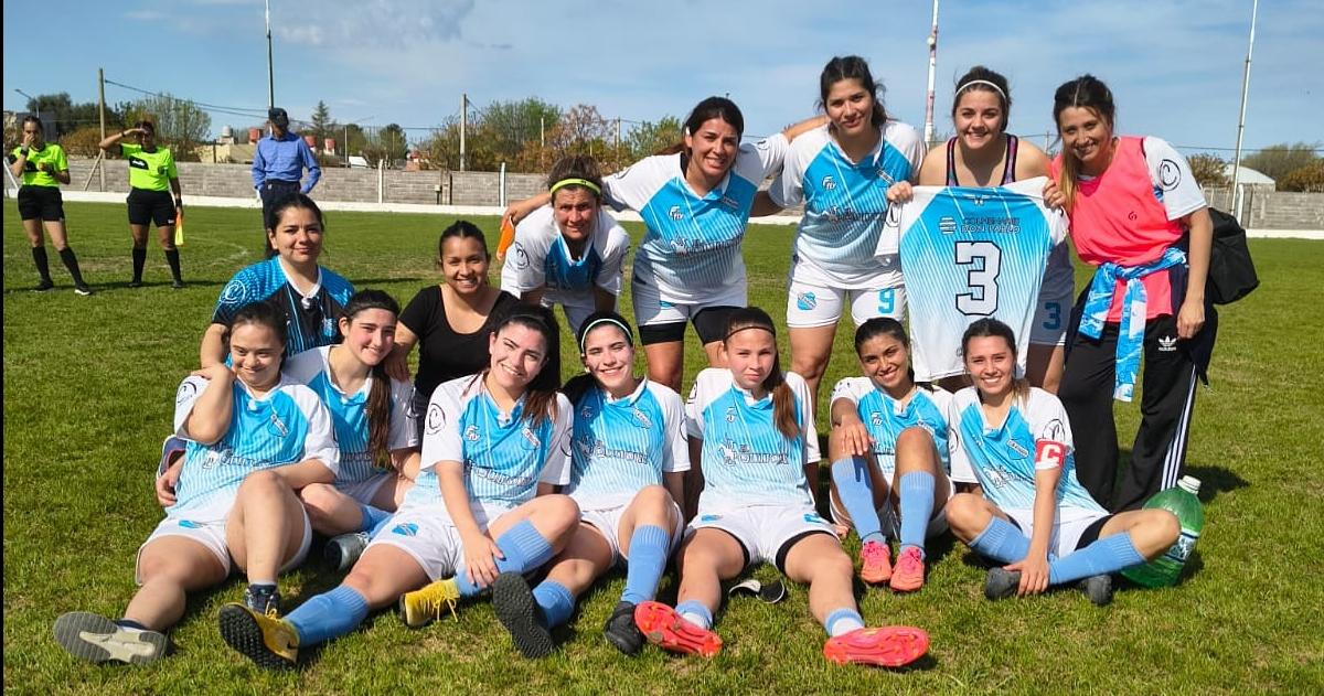 Costa Brava y Rivadavia cerca de la final