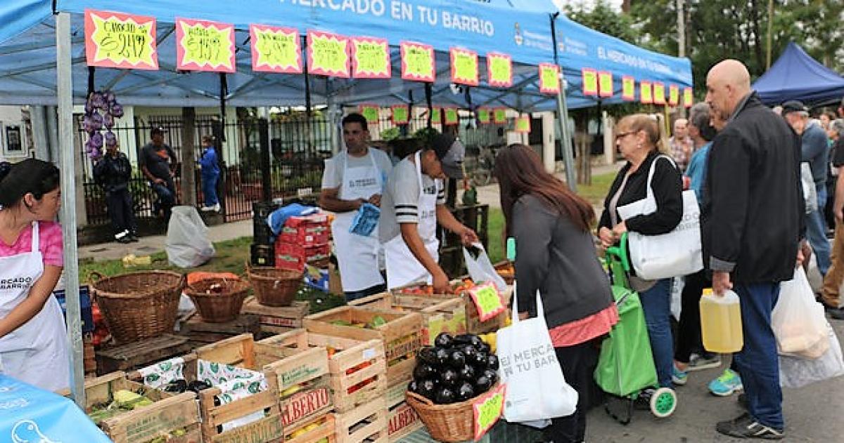 El Mercado Itinerante llega al Barrio Aeropuerto con ofertas imperdibles