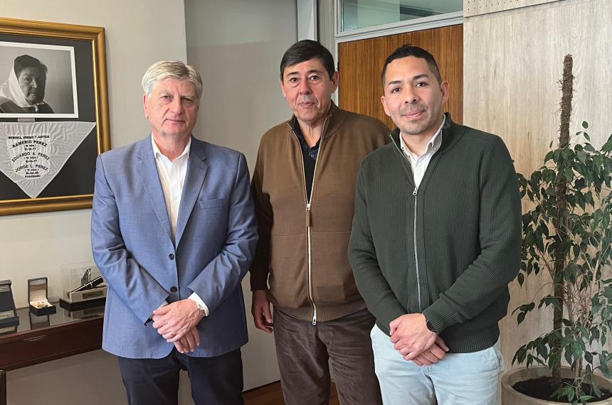 Se reuacutene la Mesa del Petroacuteleo para confeccionar el pliego de Medanito