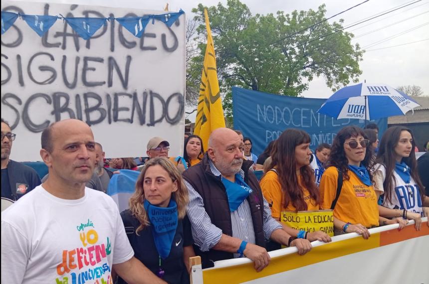 Los representantes escucharon al pueblo salvo dos pampeanos