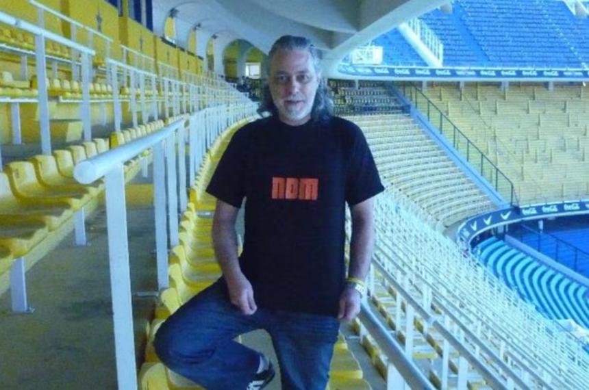 Adioacutes a Waacutelter Saavedra el poeta del gol