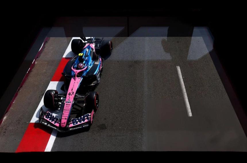 Colapinto no tuvo un buen inicio en el GP de Azerbaiyaacuten