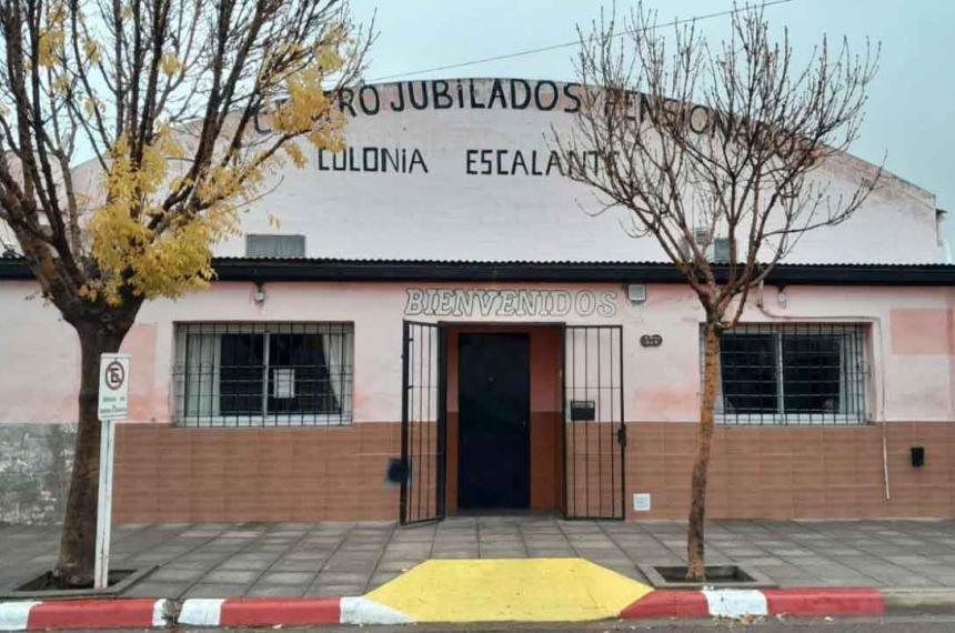 Vecinos del Centro de Jubilados exigen el fin de los ruidos molestos y rechaza una medida municipal