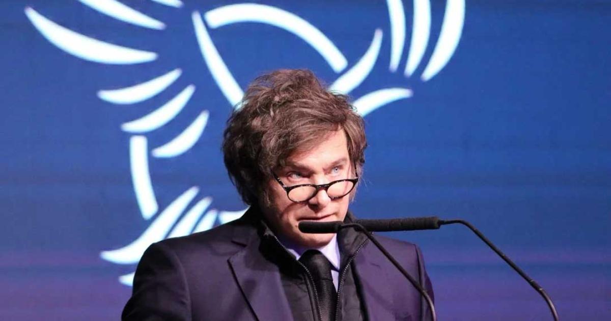 Milei- La sociedad va a volver a reflexionar y el 26 de octubre va a pintar de violeta el paiacutes