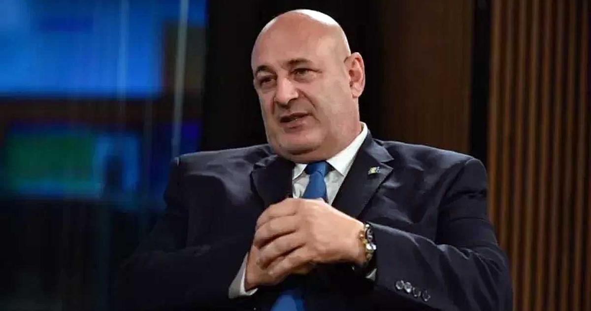 Santiago Cuacuteneo- La Argentina estaacute en default absoluto
