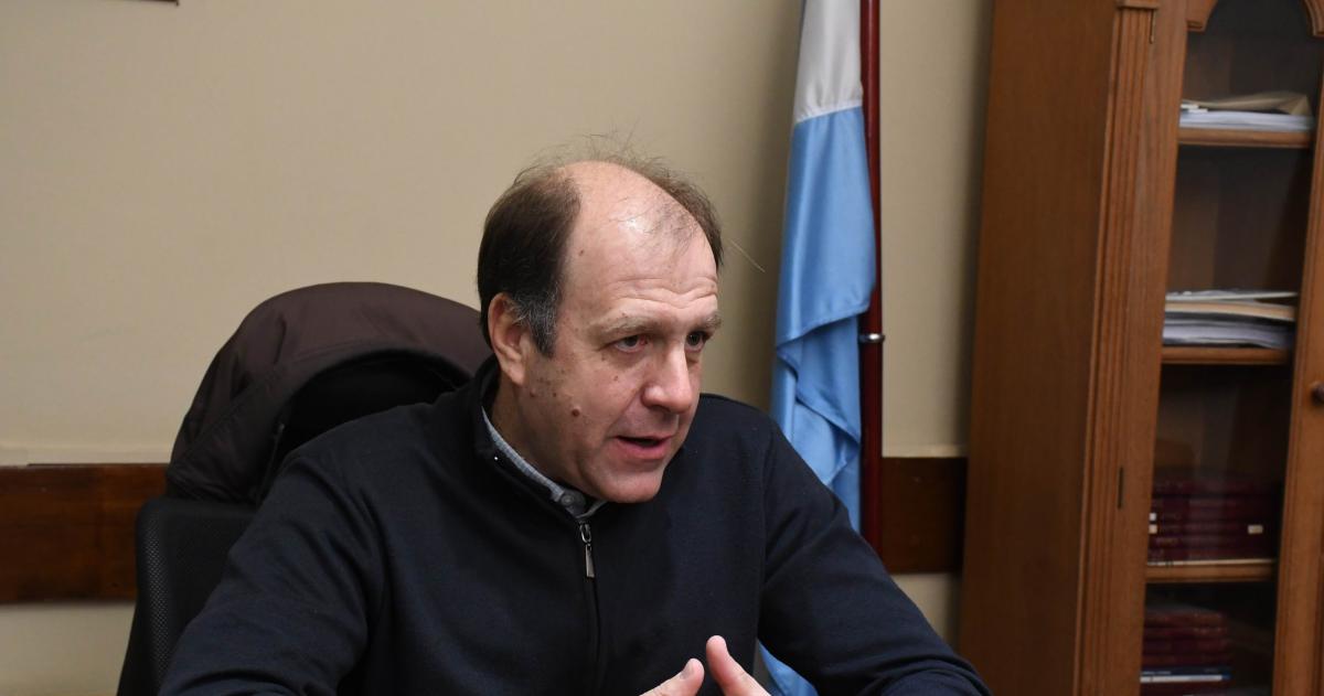 Desembarco de Clariacuten- Bruna dice que las cooperativas dan maacutes beneficios a la comunidad