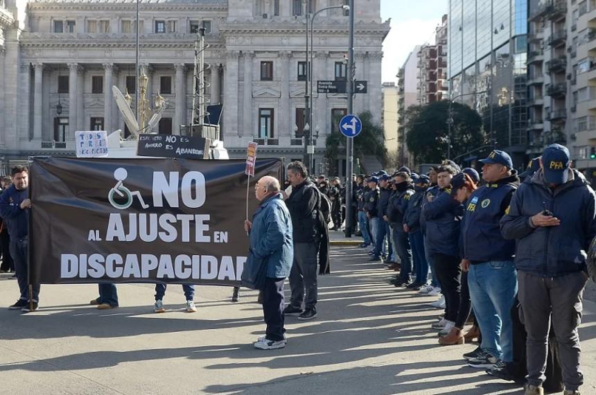 Milei promulgoacute la Ley de Discapacidad pero sin fondos