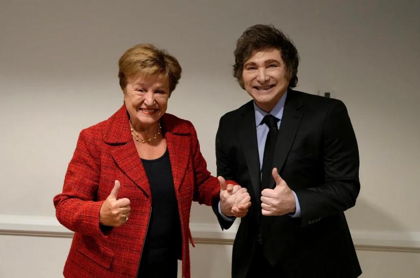 Milei y Caputo se reuniraacuten recieacuten el martes con la jefa del FMI