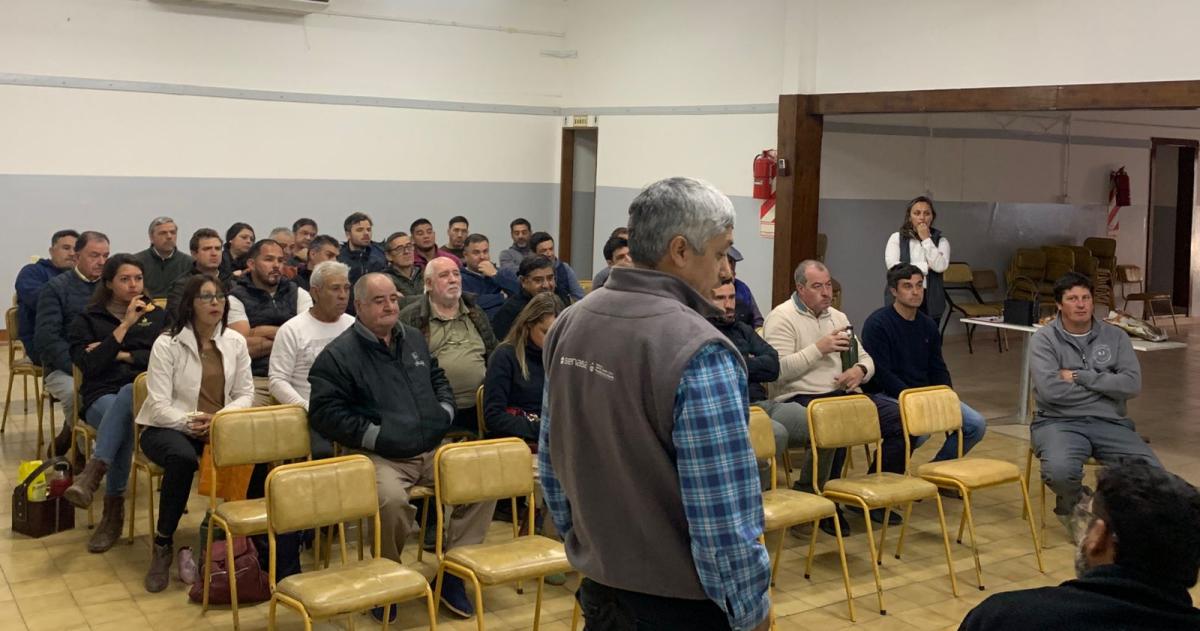 Capacitacioacuten obligatoria de SENASA sobre fiebre aftosa en General Acha