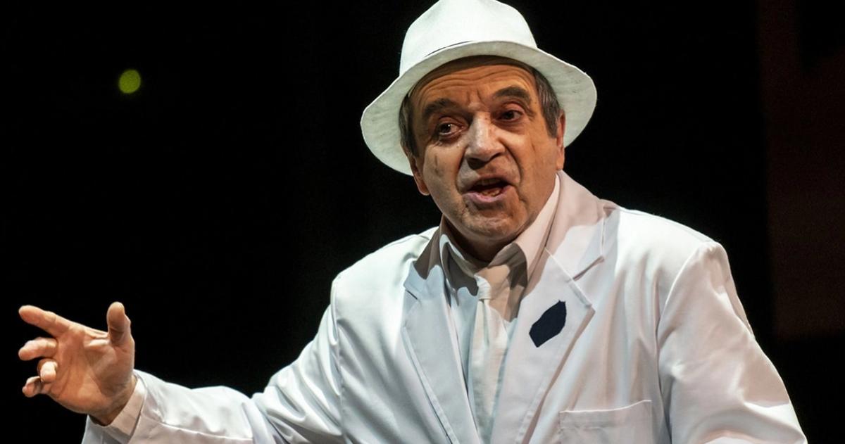 Oscar Rodriacuteguez vuelve a La Pampa con una obra que recorre 30 antildeos de teatro
