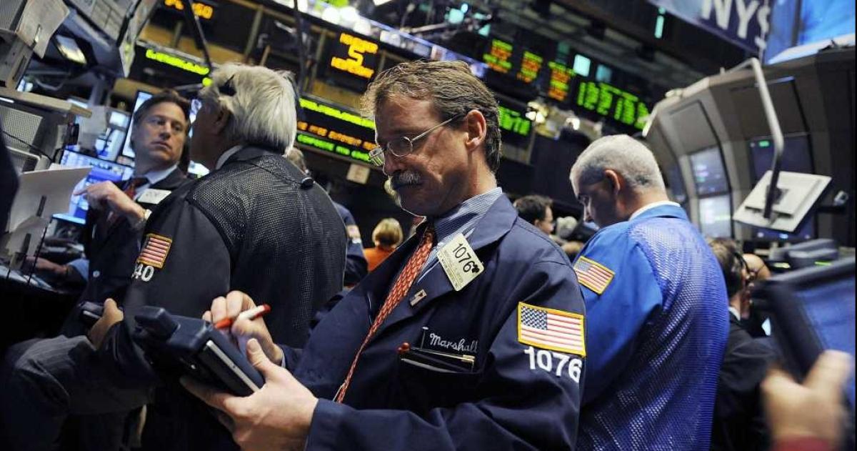 Otra jornada financiera positiva- cae el doacutelar y suben acciones y bonos