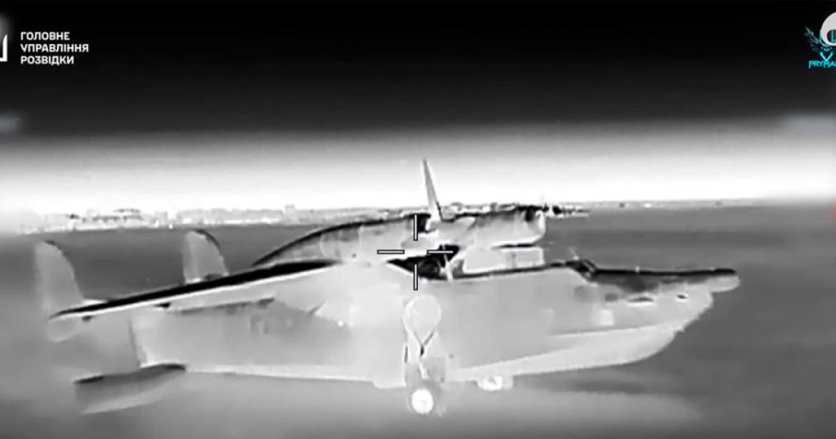 Ucrania destruyoacute aviones anfibios rusos por primera vez y lo calificoacute como un golpe histoacuterico