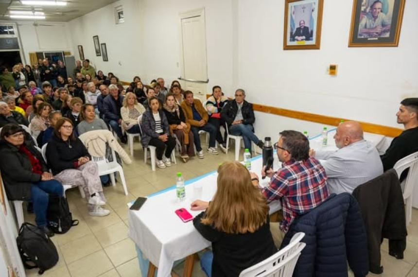 Los candidatos del PJ marcaron la cancha en Quemuacute