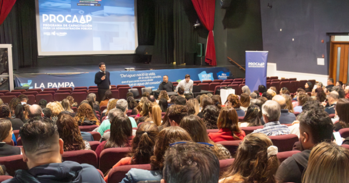 Masiva capacitacioacuten en la administracioacuten sobre trazabilidad de datos 