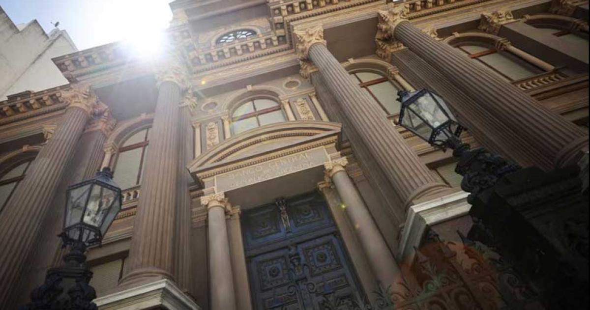 El Banco Central recortoacute la tasa de Intereacutes en 10 puntos