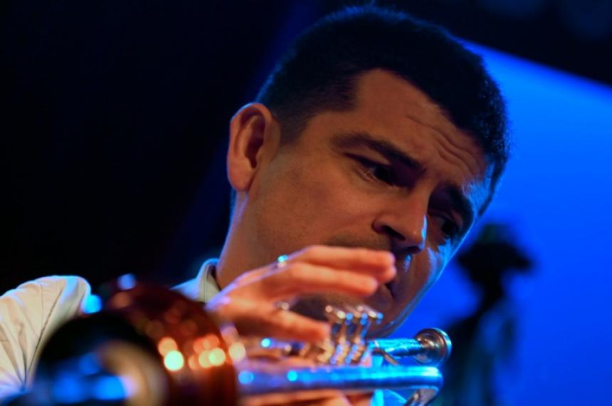La BSLP se convierte en Big Band con Mariano Loiaacutecono