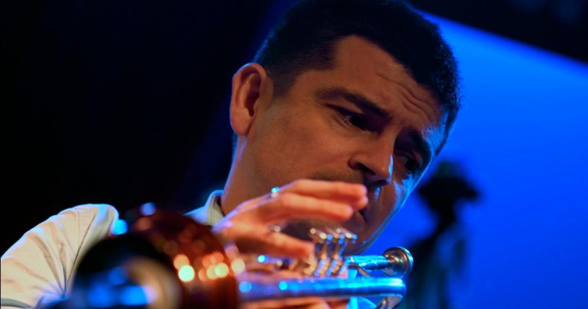 La BSLP se convierte en Big Band con Mariano Loiaacutecono
