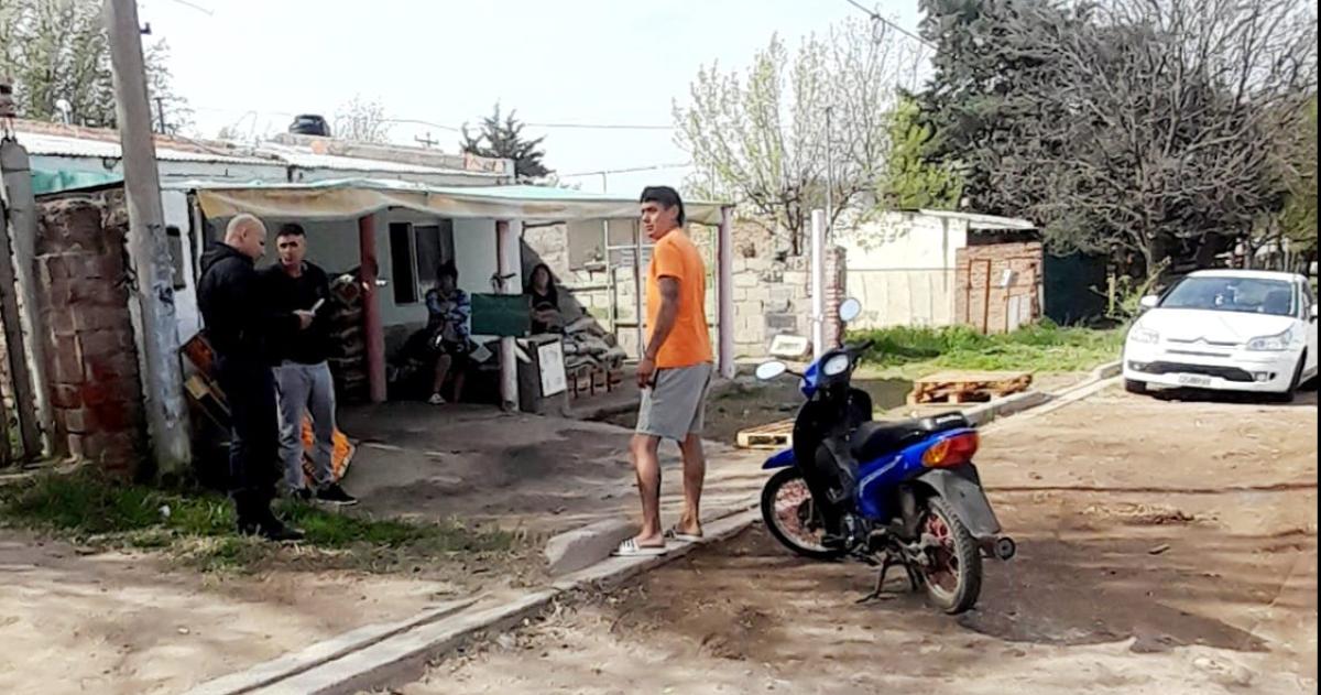 Otro incidente violento en Santa Rosa- armado con un cuchillo se llevoacute una bolsa de papas