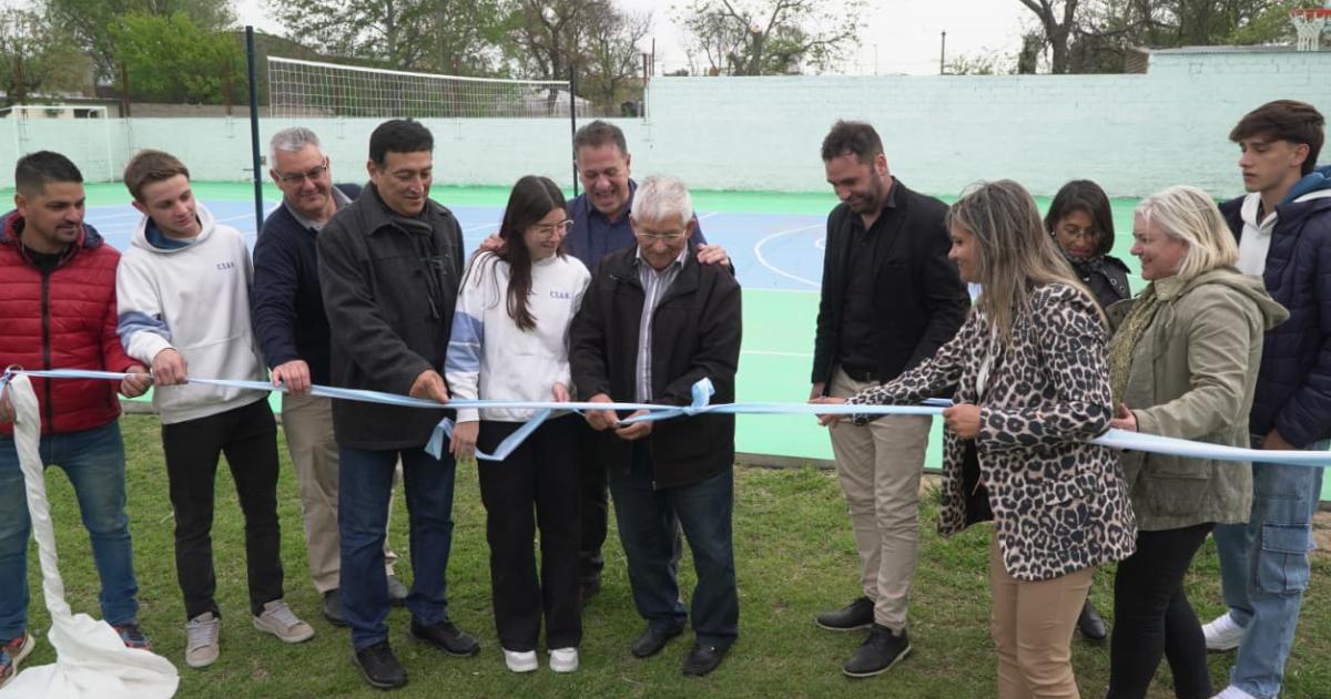 Inauguraron un playoacuten deportivo en Coronel Hilario Lagos