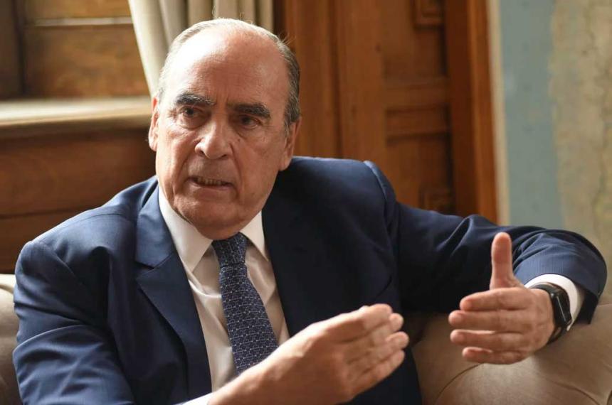 Francos dijo que no esperan que llegue el apoyo financiero de EEUU- Basta con la palabra