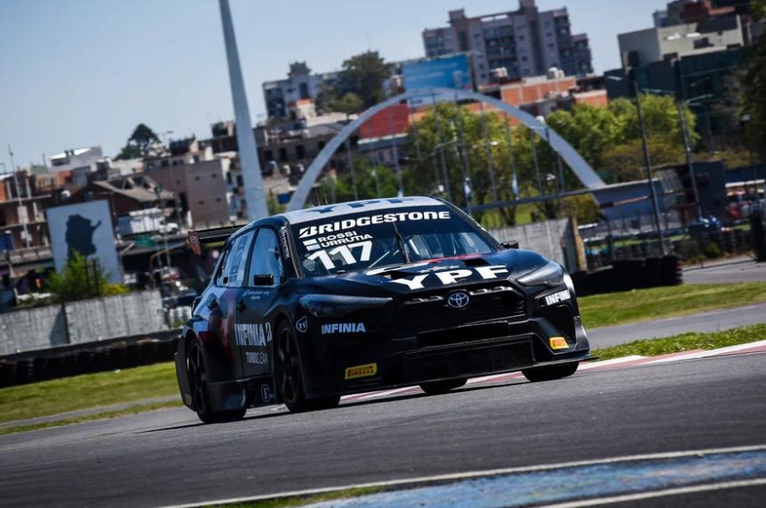 Rossi y Urrutia se quedaron con los 200 kiloacutemetros de Buenos Aires