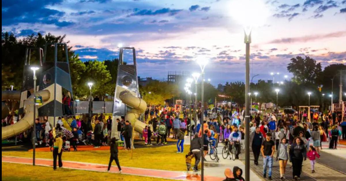 Santa Rosa cierra el mes de la primavera con juegos y muacutesica
