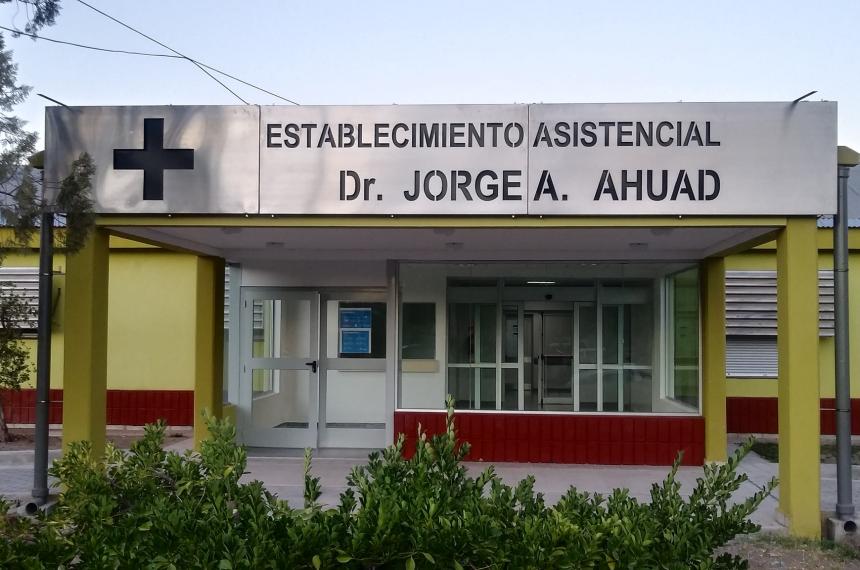 Grave accidente domeacutestico en 25 de Mayo- bebeacute cayoacute dentro de un tacho con agua