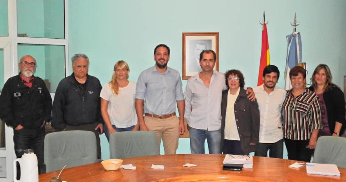 Del rechazo al aval- el giro de di Naacutepoli con Clariacuten