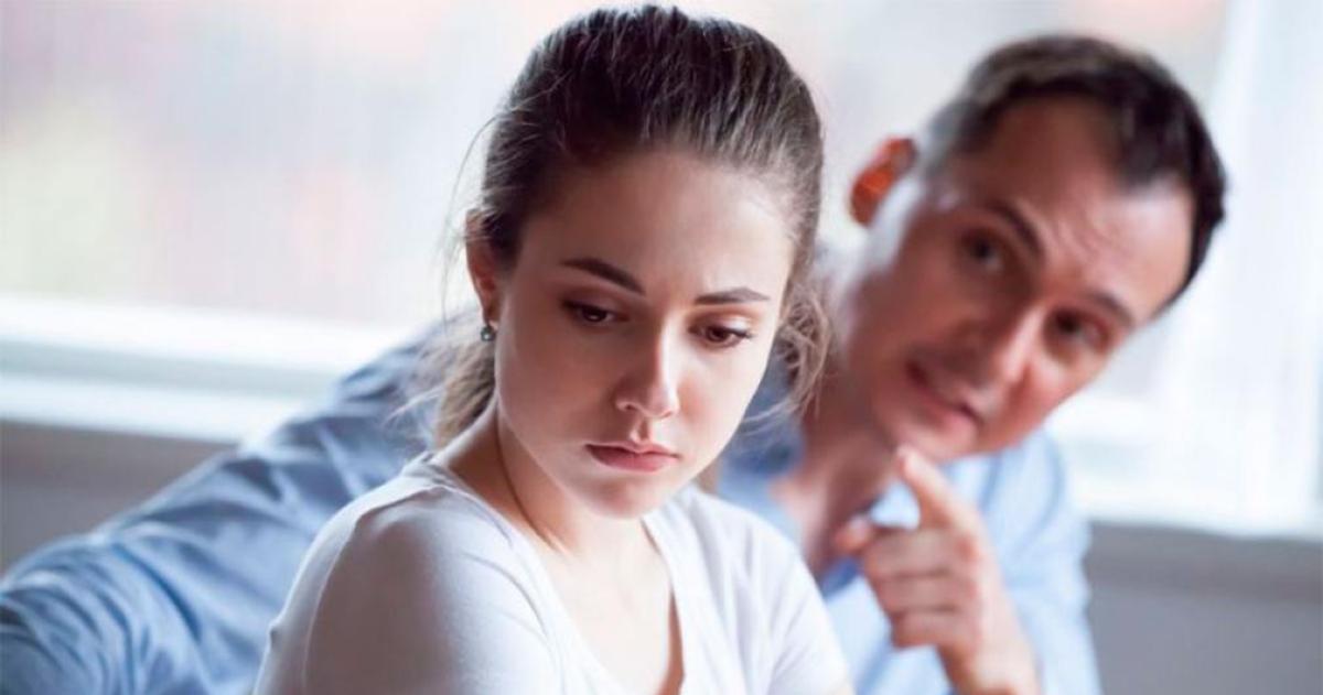 6 sentildeales que delatan a una persona controladora seguacuten la psicologiacutea