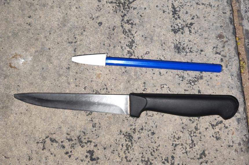 Un joven detenido por vecinos tras dantildear una camioneta en Villa Santillaacuten