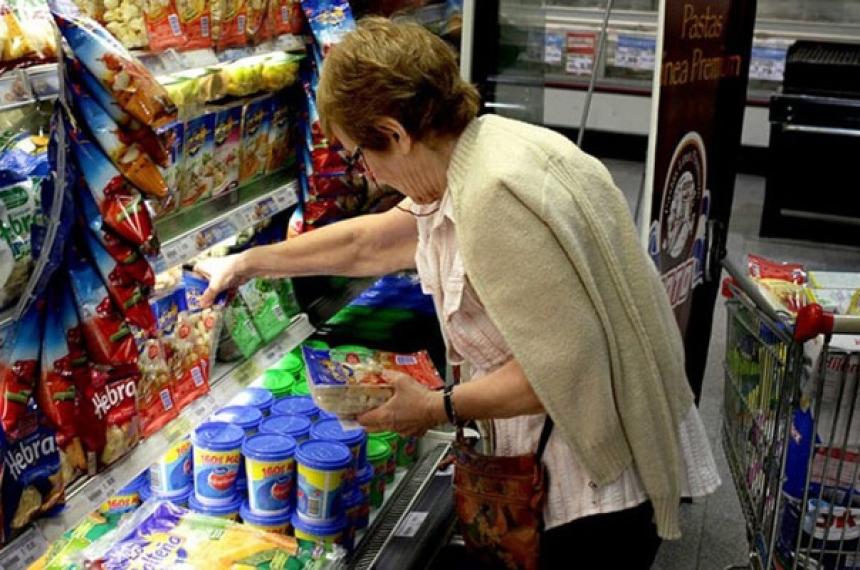 Calculan que la canasta baacutesica del jubilado trepoacute 26-en-porciento- en seis meses y ya supera el 1500000